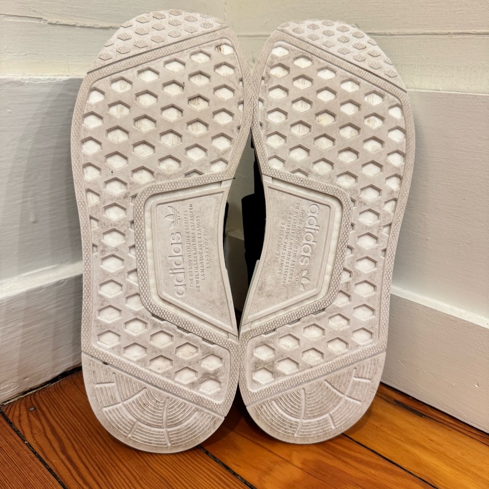 Adidas NMD R 1 Woman’s Black and White Running Sneakers. Size 8.5 - Picture 9 of 9